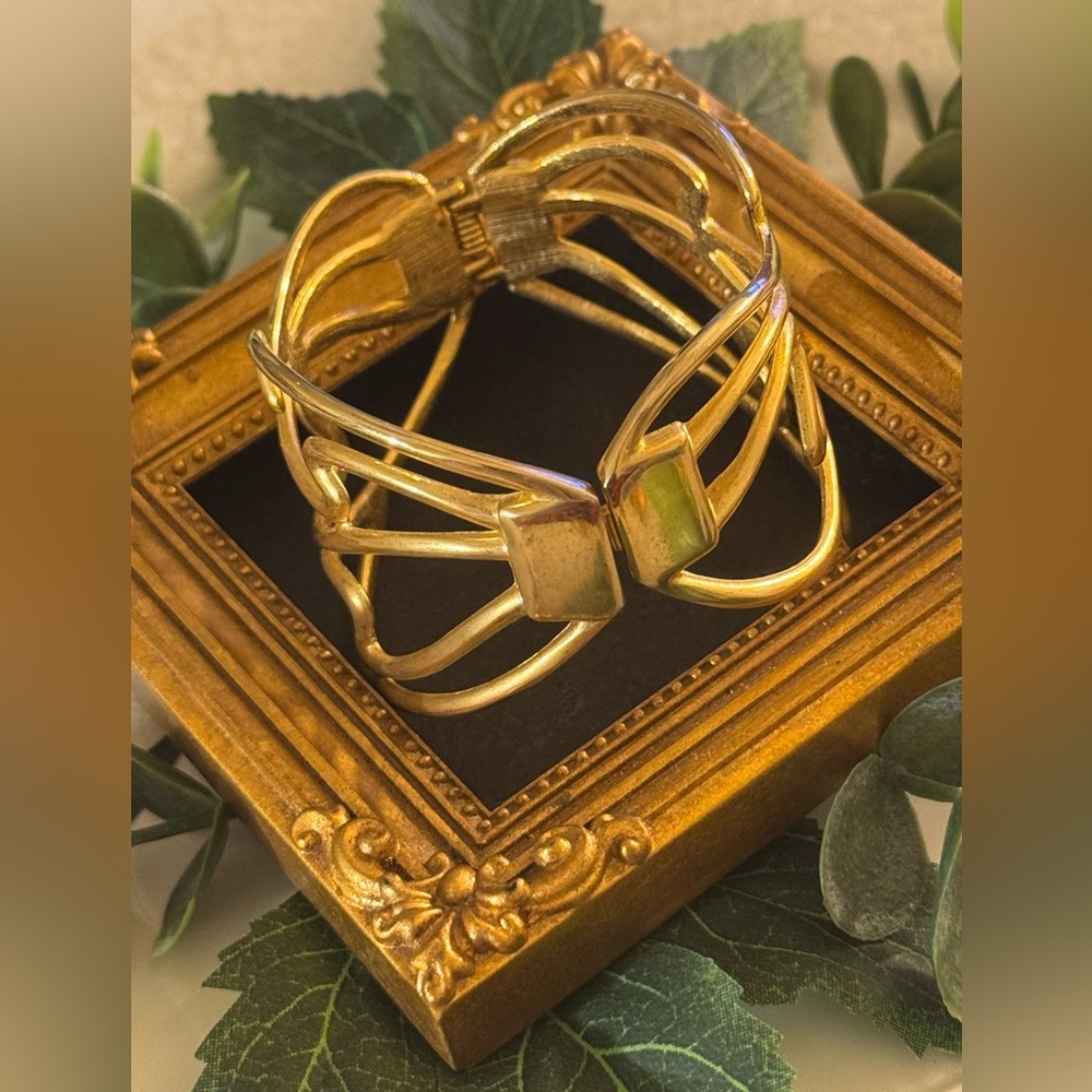 Vintage Modern Gold Tone Cuff Bracelet - Picture 3 of 16